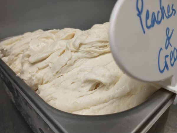 peaches and cream gelato