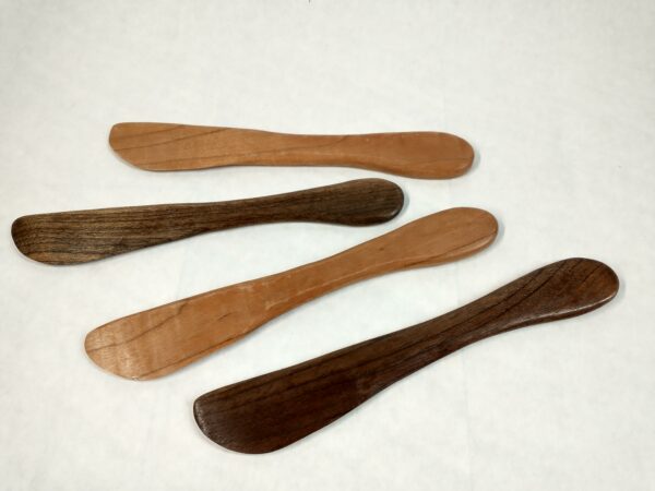spreader knives