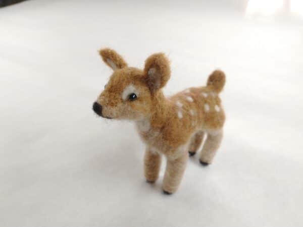 Fawn Needle Felting Kit - Image 2