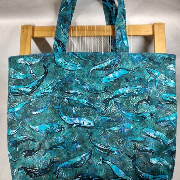 whales tote