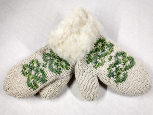knot sheepskin mittens