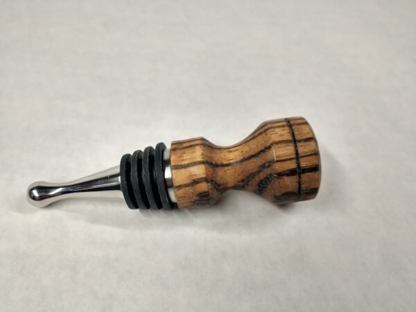 wine stopper walnut 2