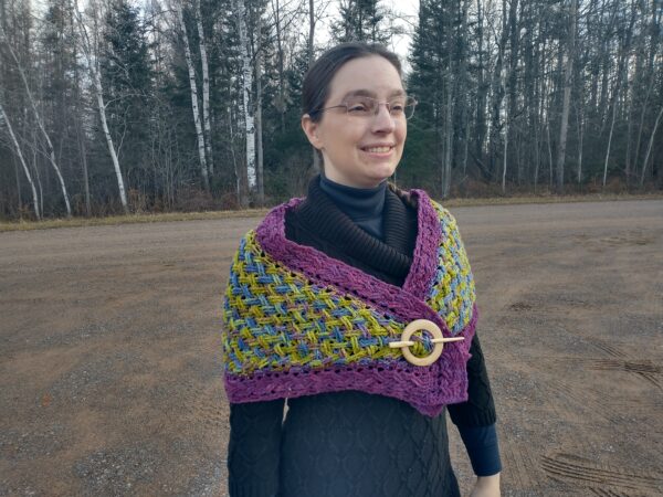 crocus cabled wrap